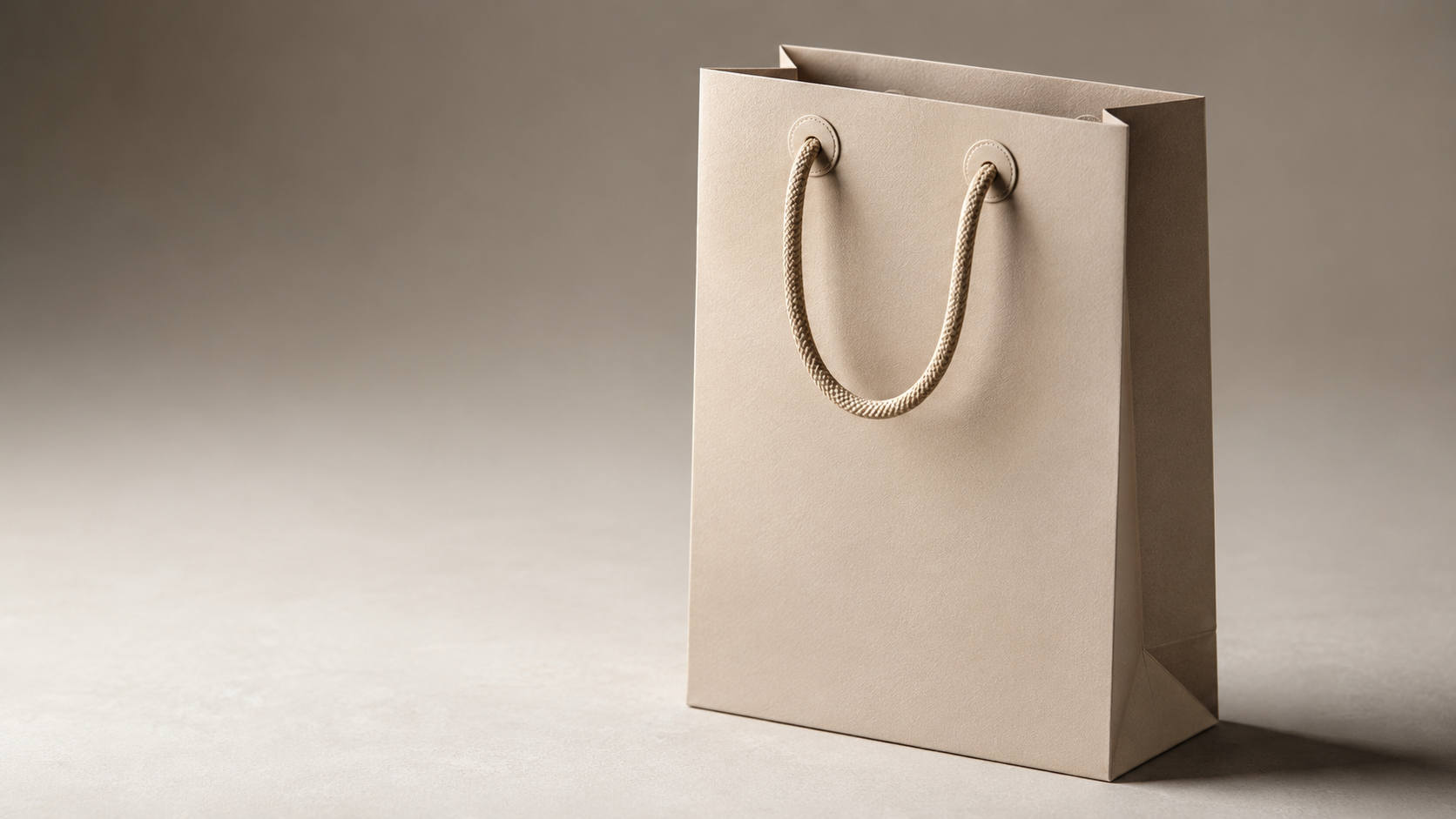 Luxury paper bag construction: choosing handles, GSM and finish options that hold up